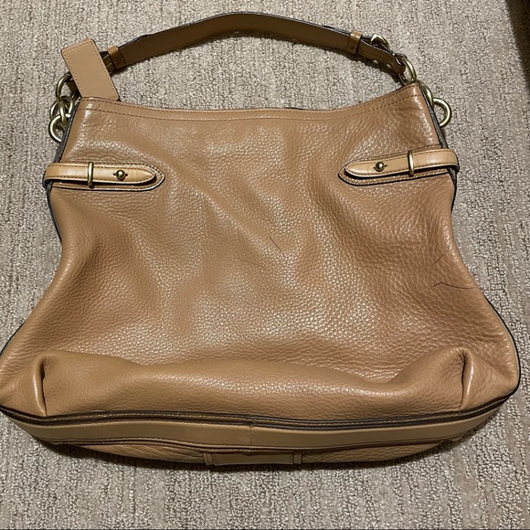 Large Coach Shoulder Bag - Picture 2 of 4